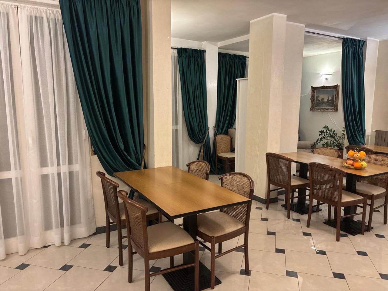 Albergo Edera Salsomaggiore Terme Buitenkant foto